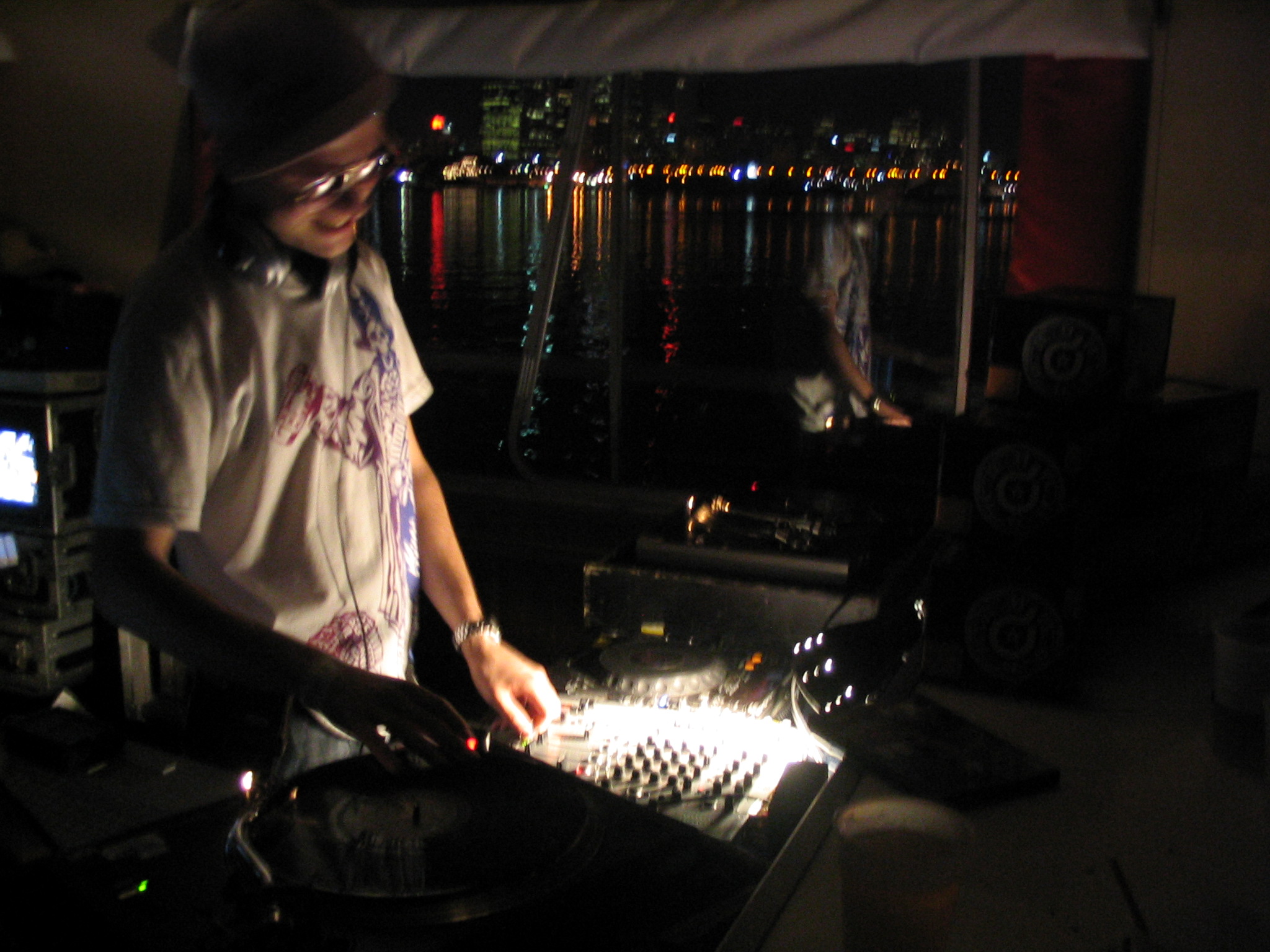 Marc Ecko Getting Up Festival afterparty boat cruise with A-trak! Dipset!